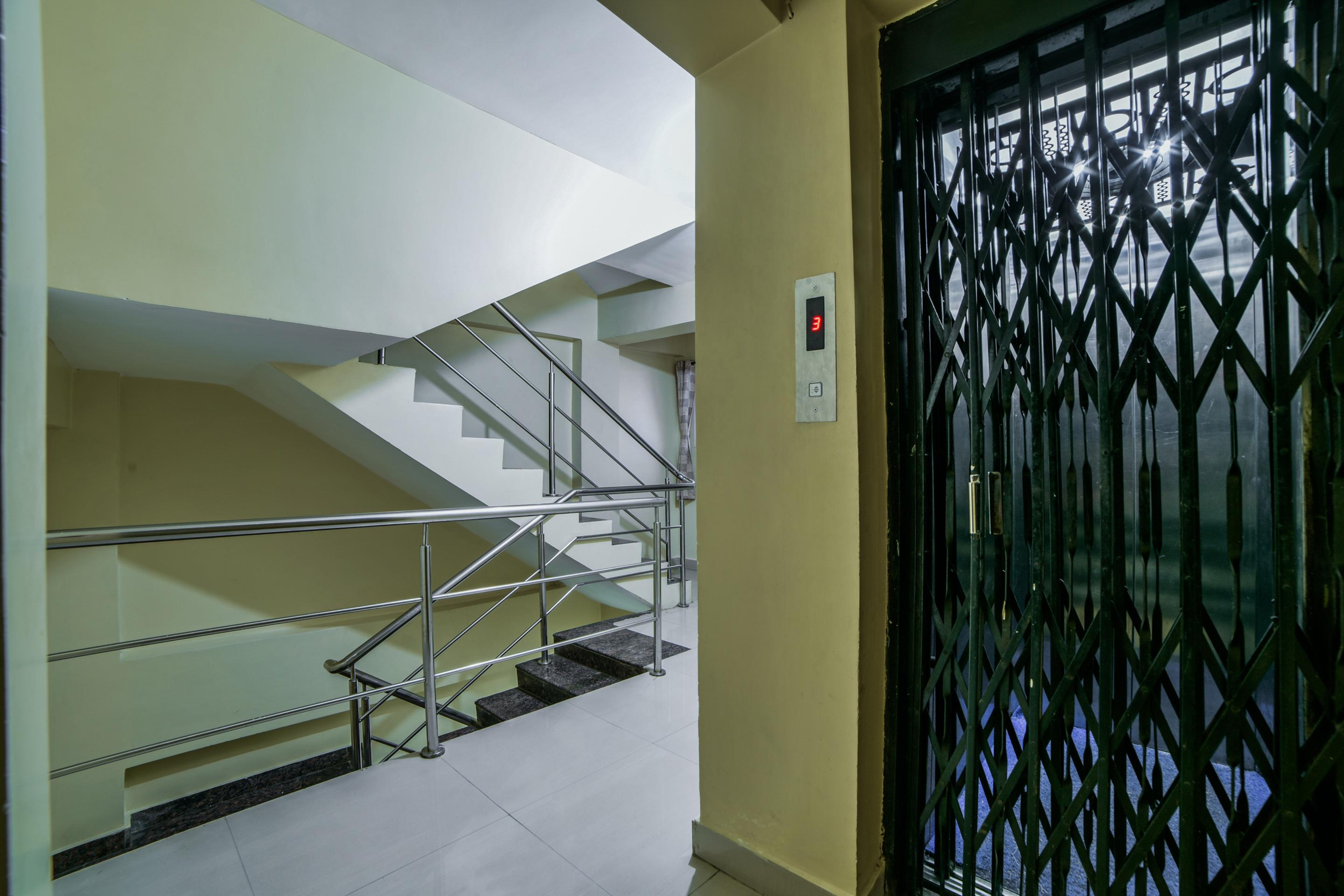 Oyo 2840 Kanha Grand Hyderabad Luaran gambar
