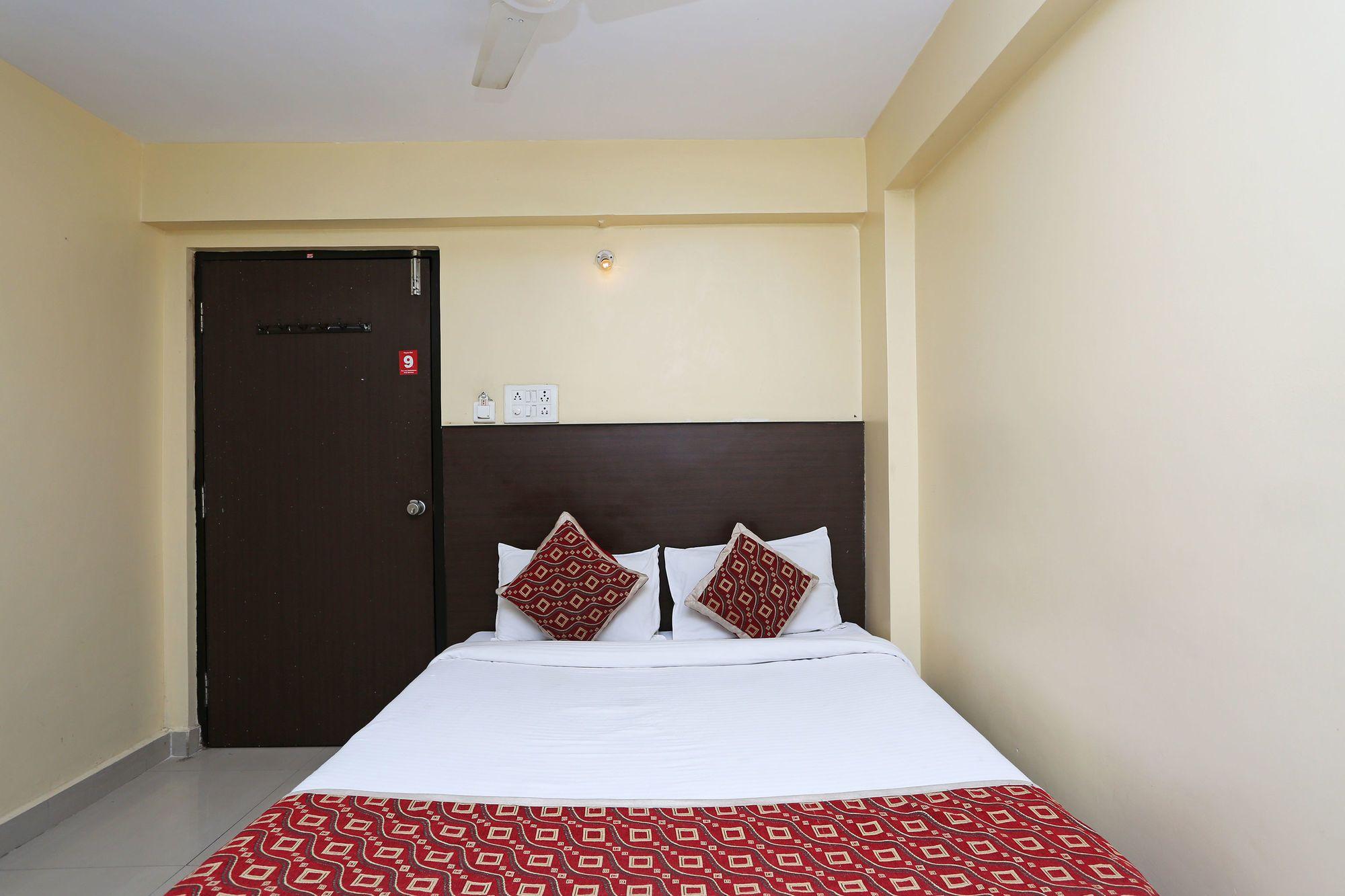 Oyo 2840 Kanha Grand Hyderabad Luaran gambar